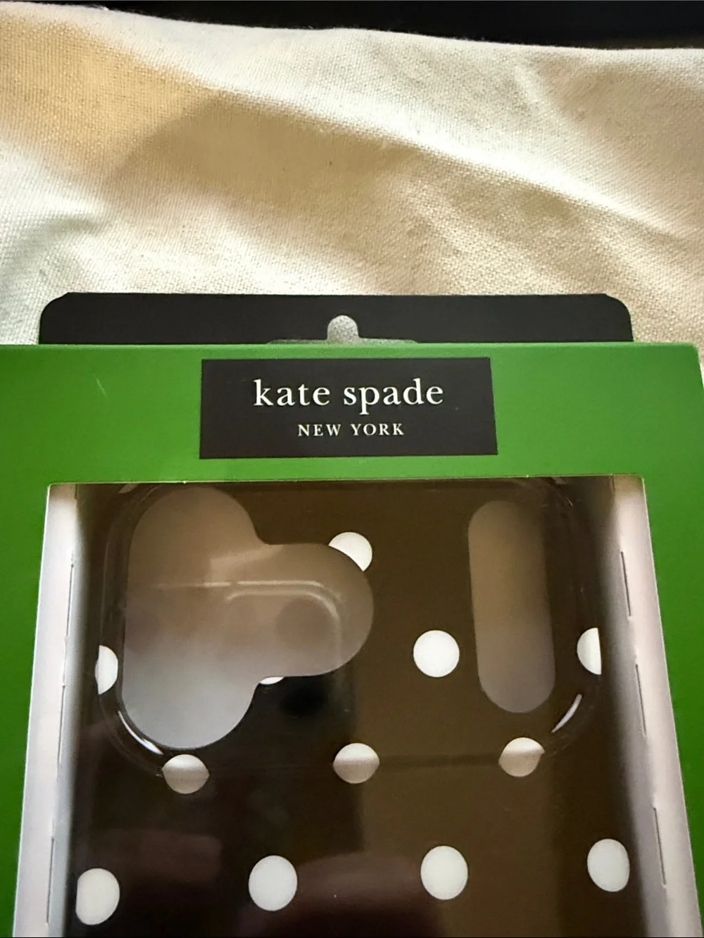 kate spade Black with White Polka Dots iPhone 17 pro max Case NIB